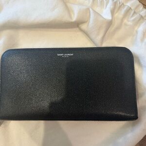 Saint Laurent Black Pebbled Leather Logo Zipped Wallet